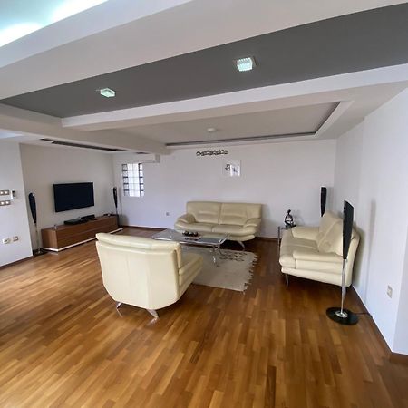 Apartments Novel Town Square Ohrid Bagian luar foto